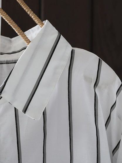 Classic Vintage Shirt with a Flattering Fit