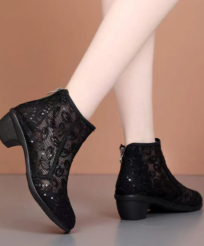 Beautifully Finished Boots in a Timeless Design