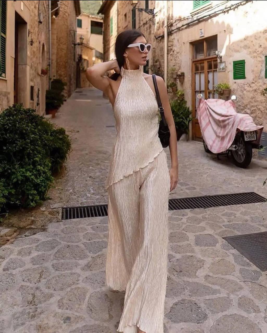 Classic Vintage Garment with a Flattering Fit