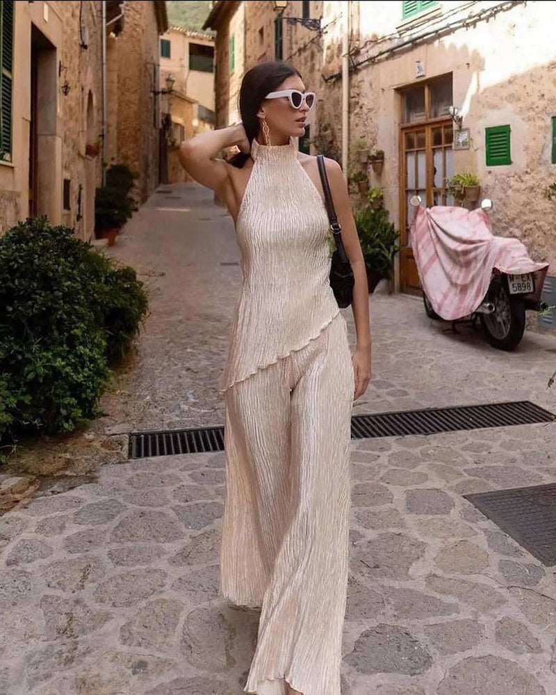 Classic Vintage Garment with a Flattering Fit