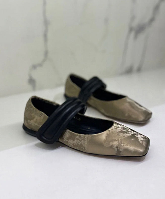 A Vintage Style Shoes with Delicate Timeless Details