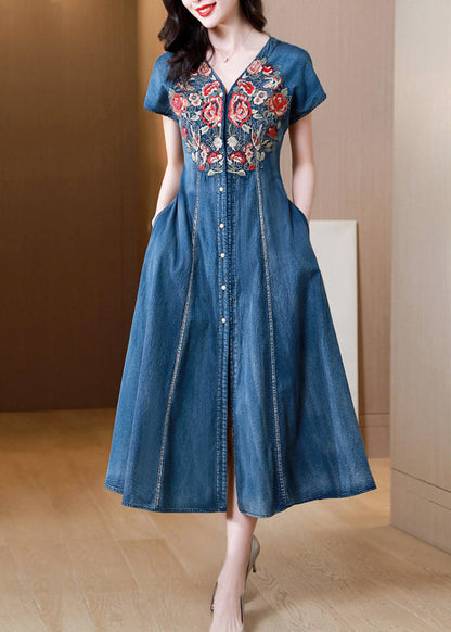 Classic Vintage & Enduringly Stylish Dress