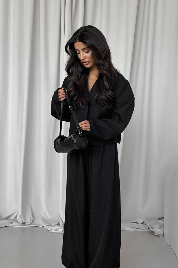 Elegantly Styled Cardigan for Everyday Wear