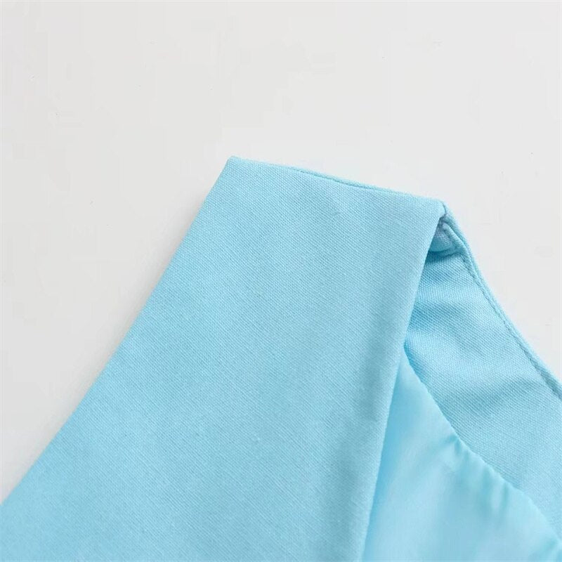 Gracefully Styled Garment for Any Occasion