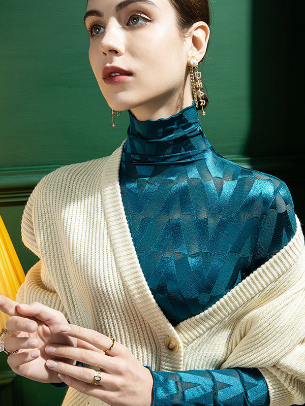 Beautifully Crafted T-Shirt in a Classic Style