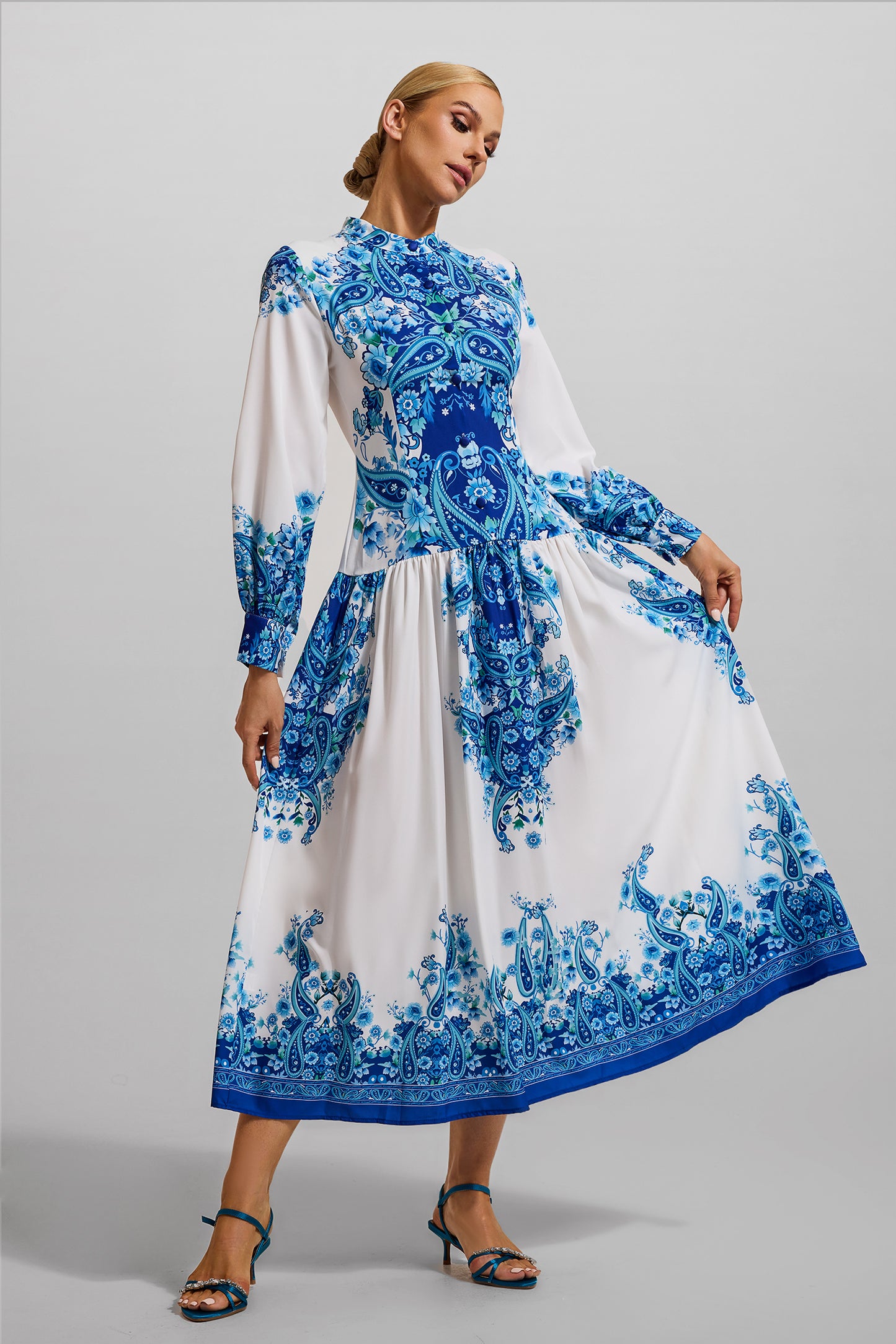 Gracefully Styled Dress for Any Occasion