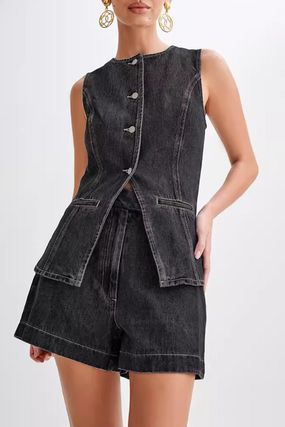 Beautifully Finished Garment in a Timeless Design