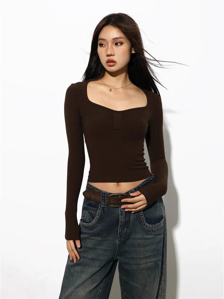 Beautifully Crafted T-Shirt in a Classic Style