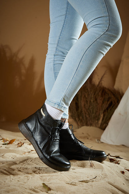 Elegantly Styled Boots for Everyday Wear
