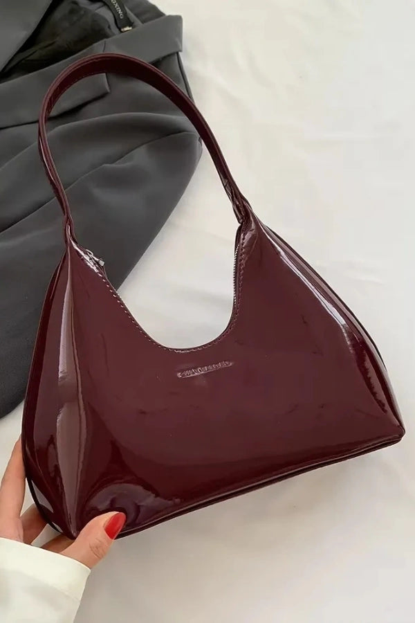 Beautifully Crafted Bag in a Classic Style