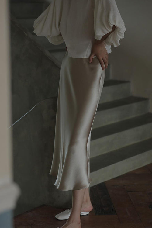 Beautifully Finished Garment in a Timeless Design