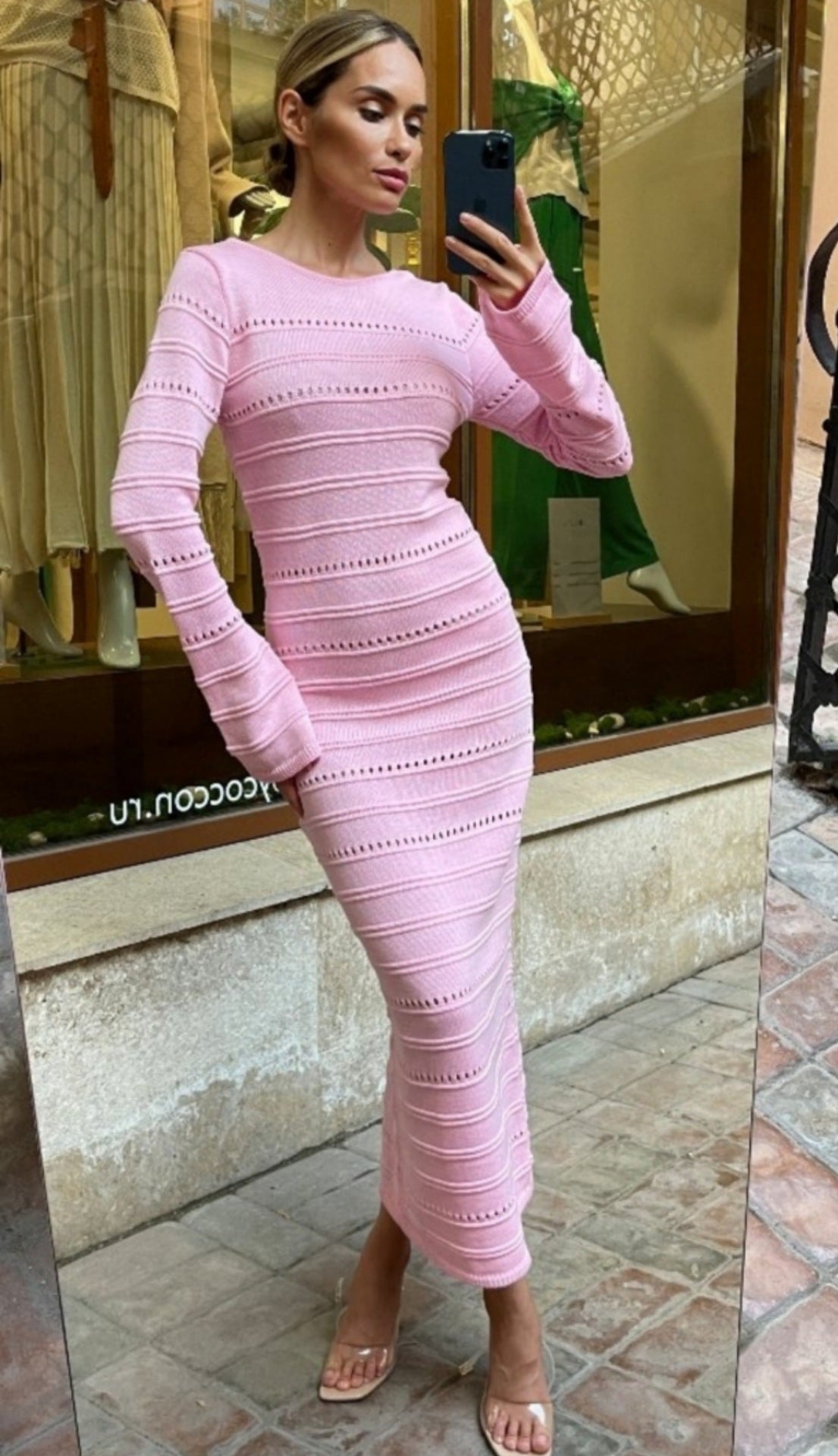 Sophisticated Dress with a Clean Classic Look
