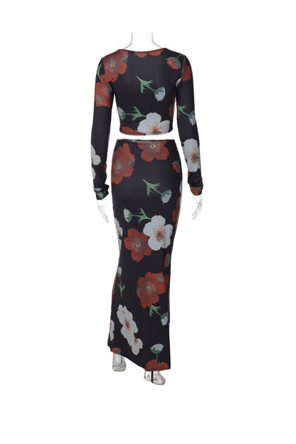 Effortlessly Elegant Top with a Timeless Design