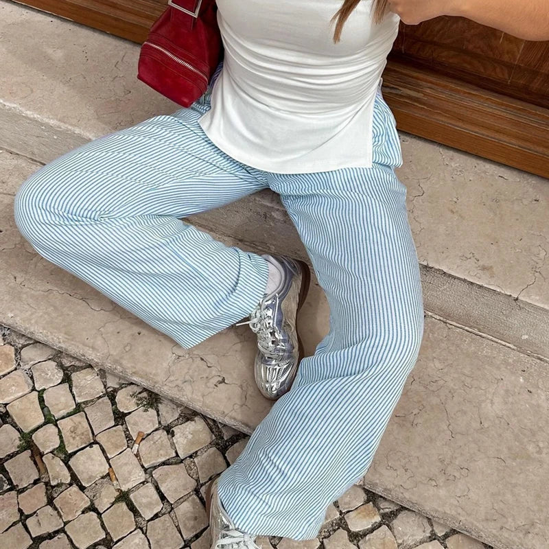 Effortlessly Elegant Garment with a Timeless Design