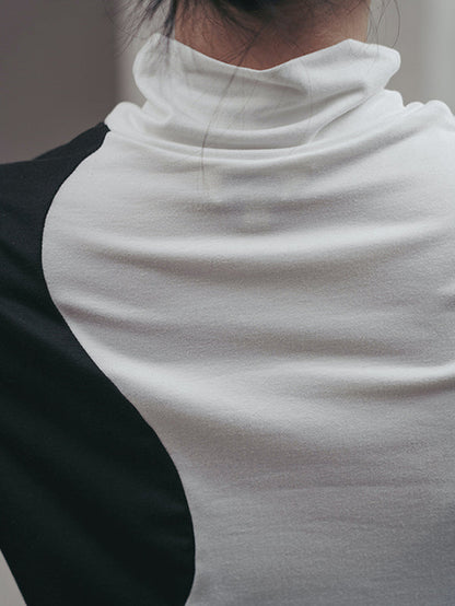 Effortlessly Elegant T-Shirt with a Timeless Design