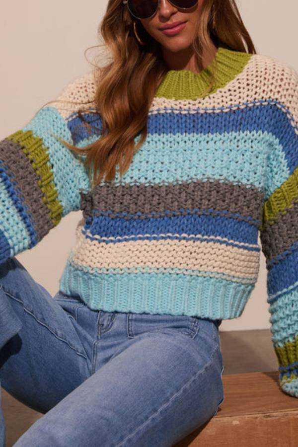 Classic Vintage Sweater with a Flattering Fit