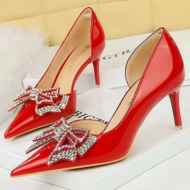 A Vintage Style Heels with Delicate Timeless Details