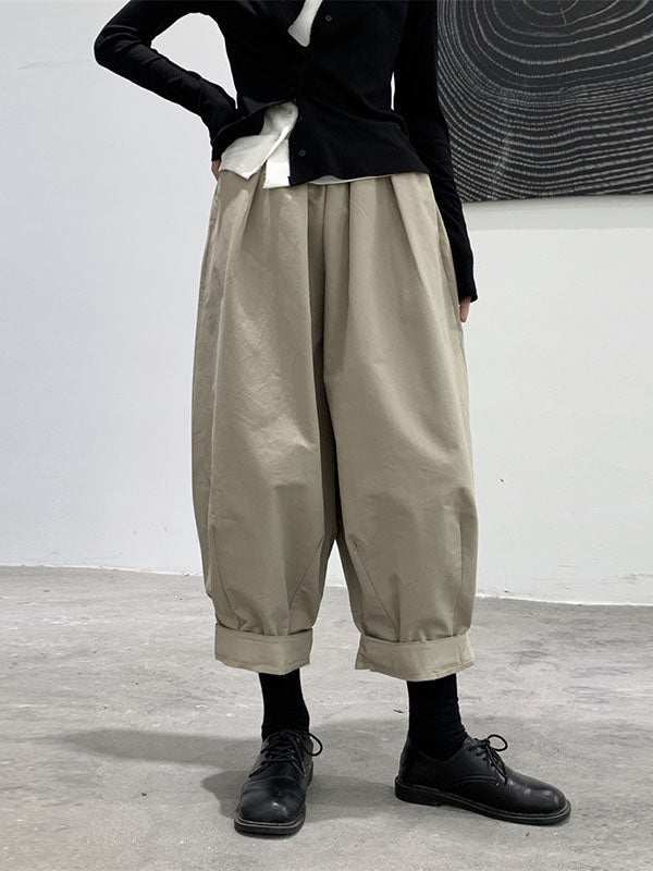 Effortlessly Elegant Trousers with a Timeless Design