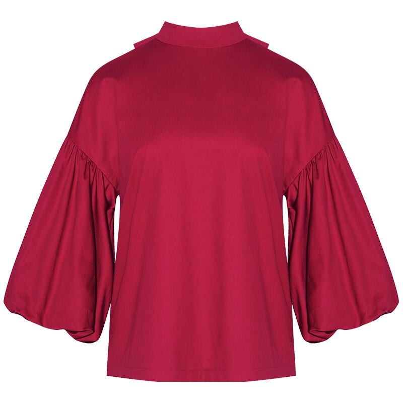 Polished Blouse with an Effortless Classic Look
