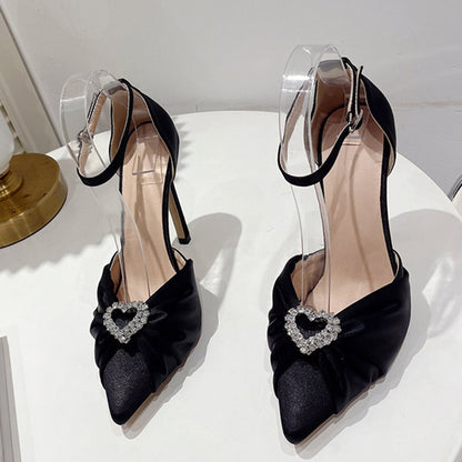 Well Tailored Heels with a Graceful Silhouette