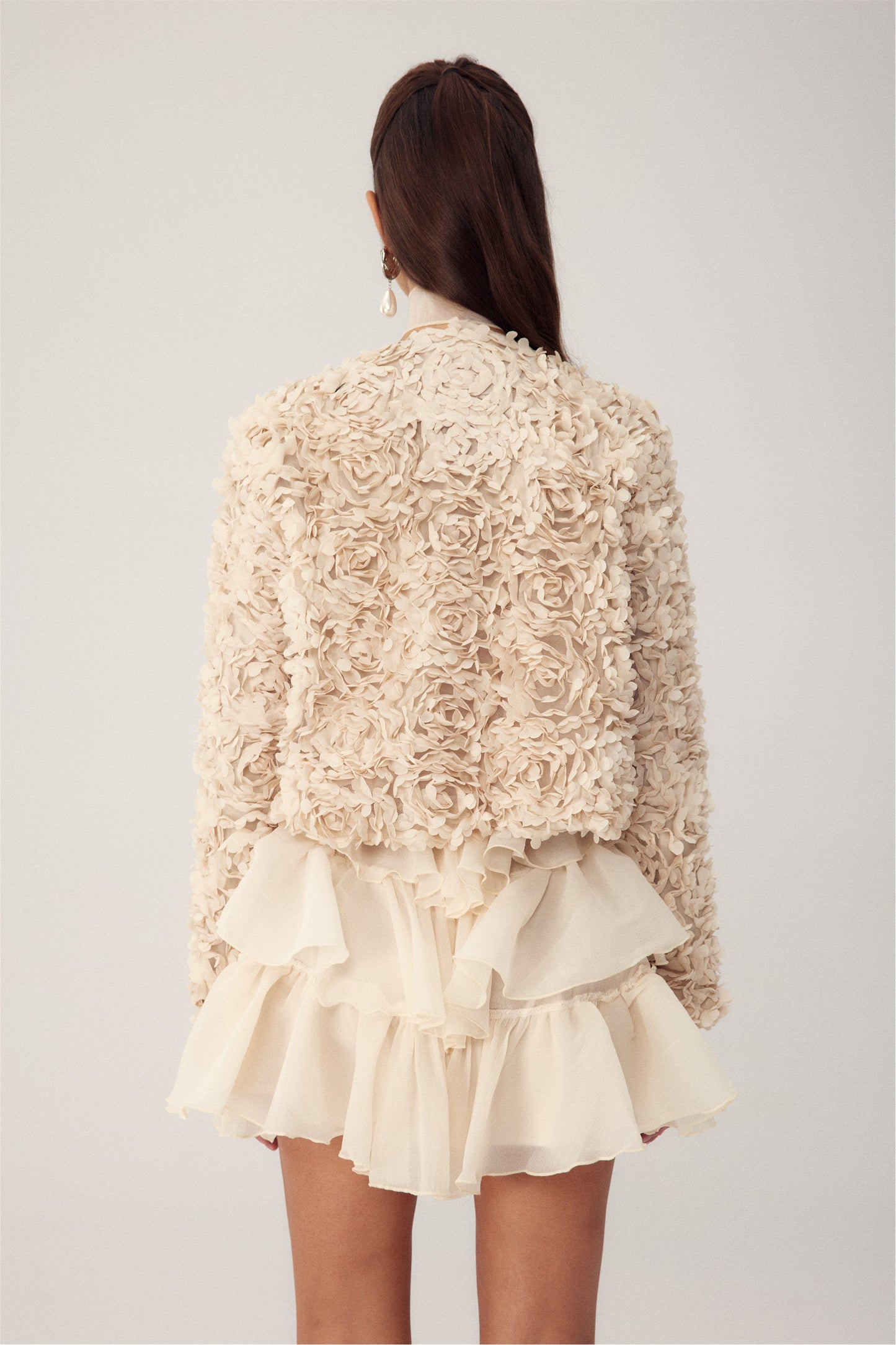 Well Tailored Jacket with a Graceful Silhouette
