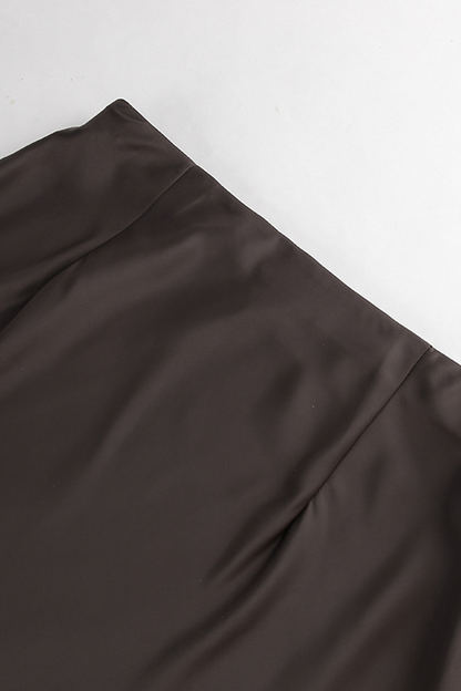 Gracefully Styled Garment for Any Occasion
