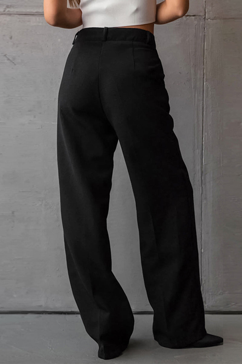 Effortlessly Elegant Garment with a Timeless Design