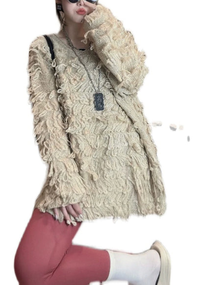 Classic Vintage Sweater with a Flattering Fit