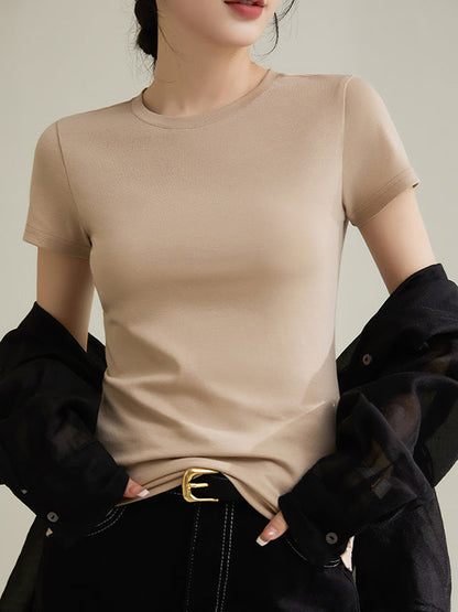 Effortlessly Elegant T-Shirt with a Timeless Design