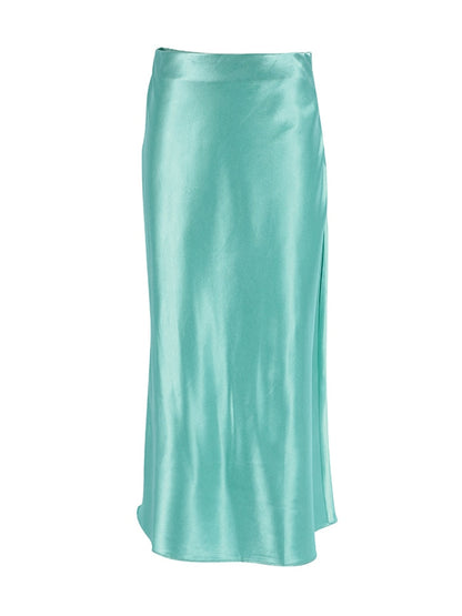 Well Tailored Garment with a Graceful Silhouette