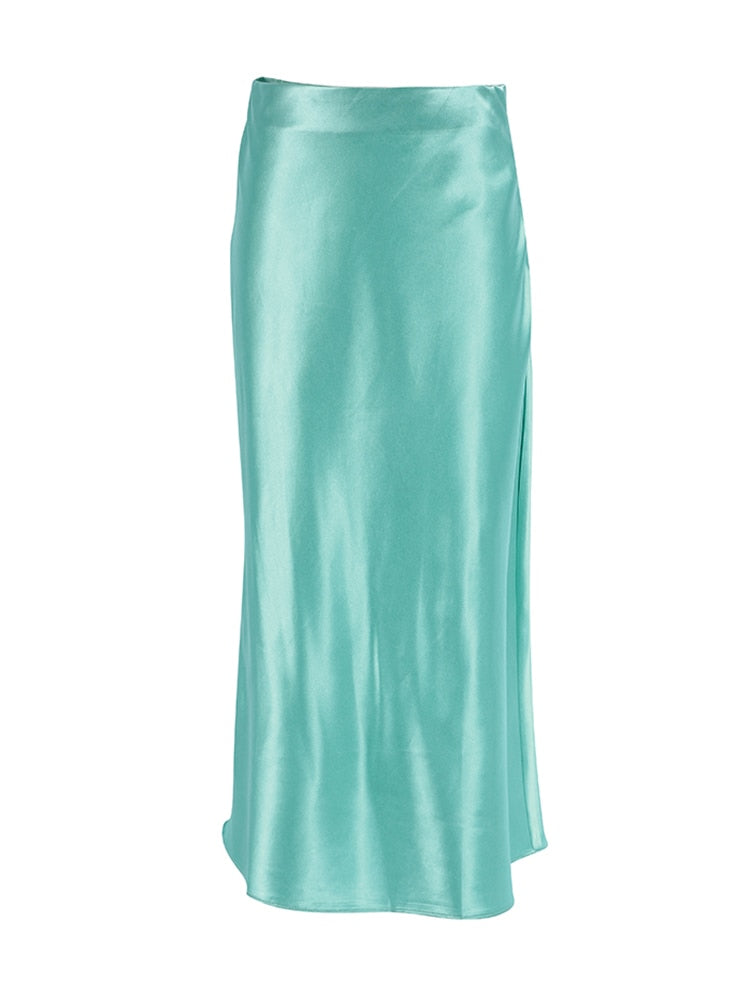 Well Tailored Garment with a Graceful Silhouette