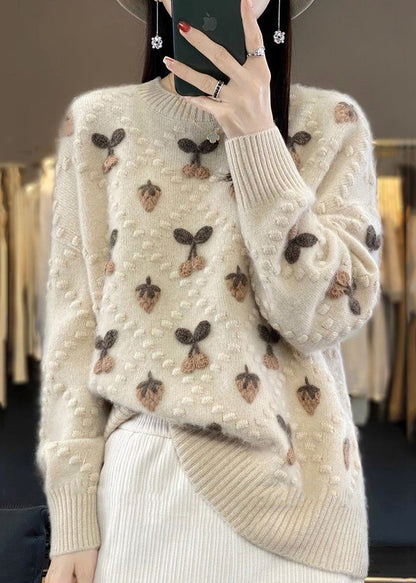 Beautifully Finished Sweater in a Timeless Design