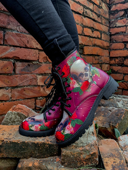 Beautifully Finished Boots in a Timeless Design