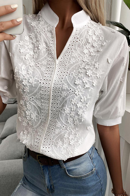 Sophisticated Blouse with a Clean Classic Look