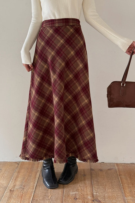 Effortlessly Elegant Garment with a Timeless Design