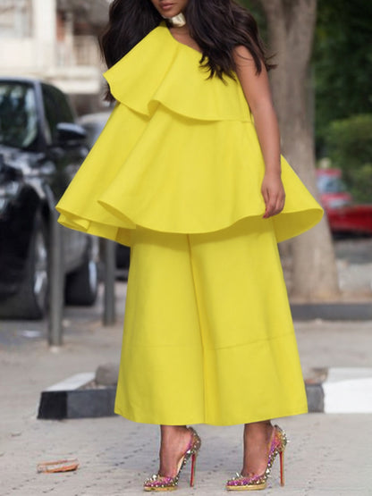 Well Tailored Top with a Graceful Silhouette