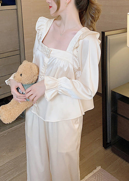 Effortlessly Elegant Garment with a Timeless Design
