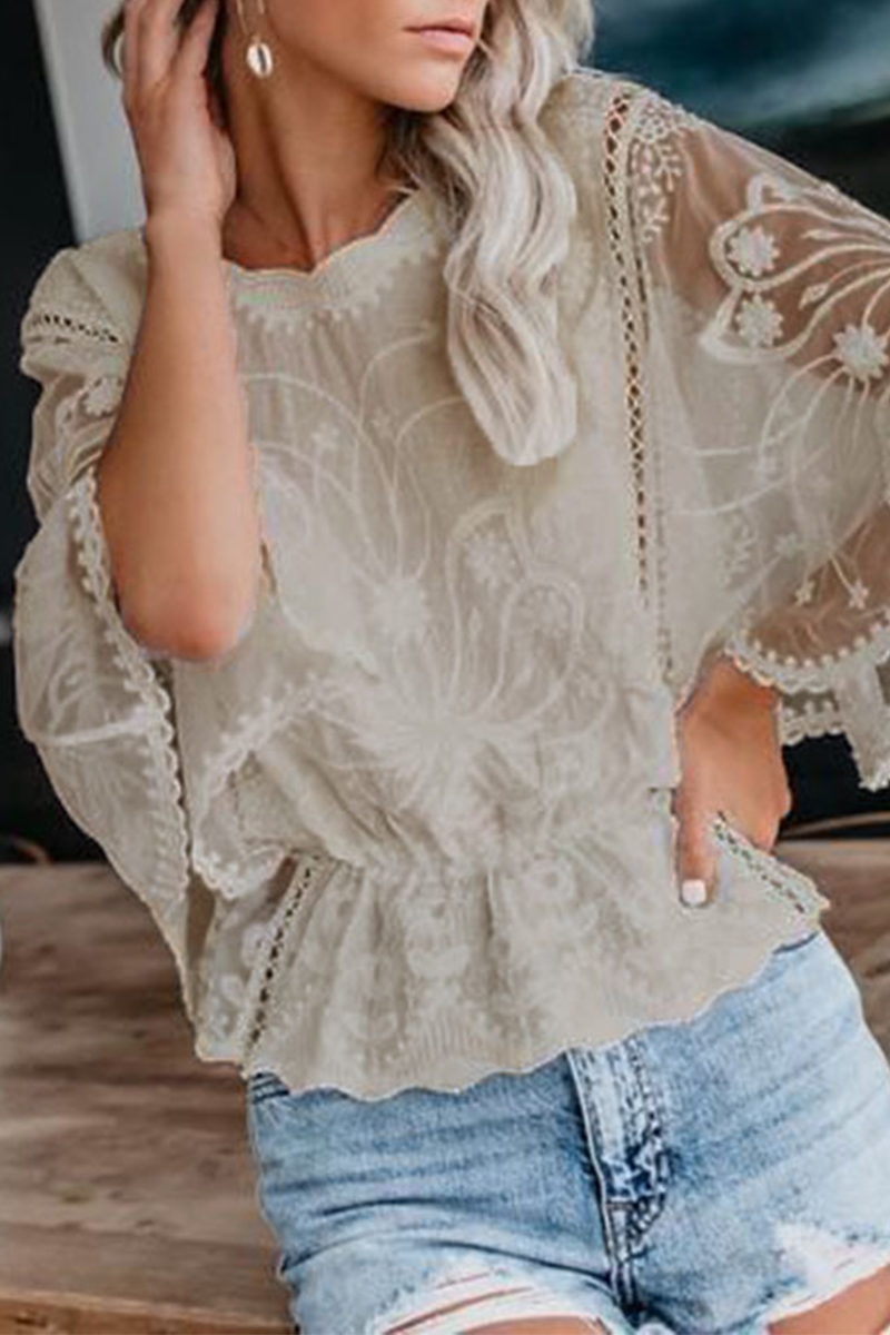 Sophisticated Blouse with a Clean Classic Look