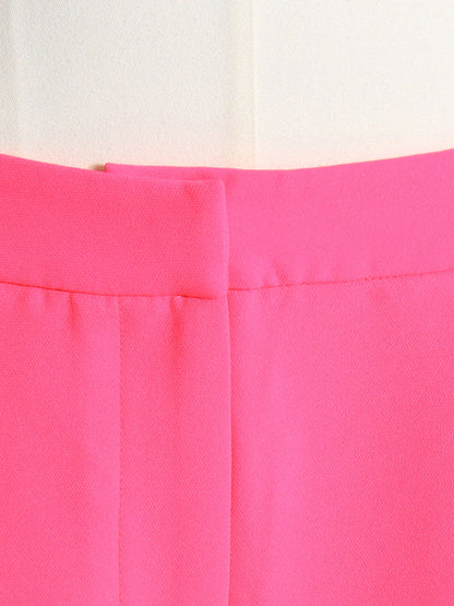 Effortlessly Elegant Garment with a Timeless Design