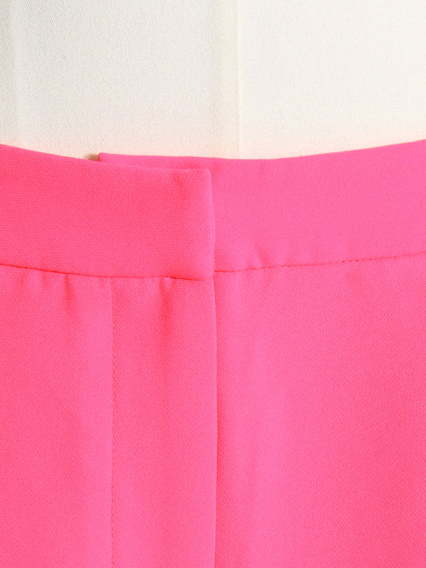 Effortlessly Elegant Garment with a Timeless Design