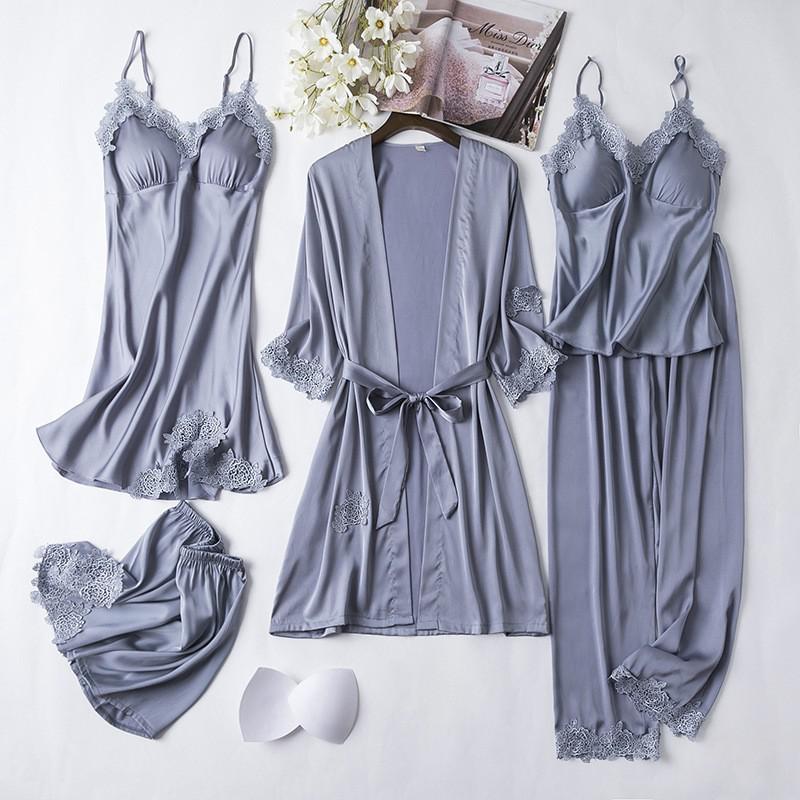 Well Tailored Garment with a Graceful Silhouette