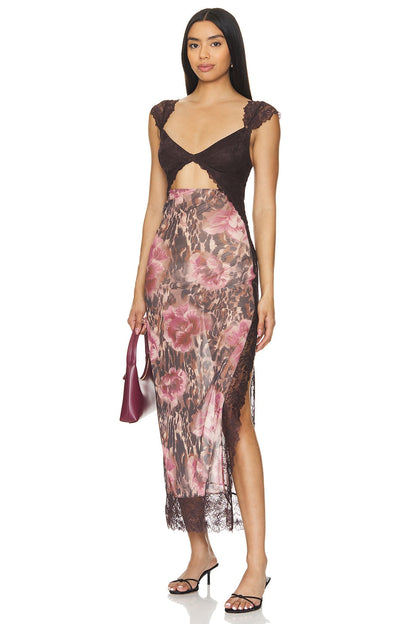 Gracefully Styled Garment for Any Occasion