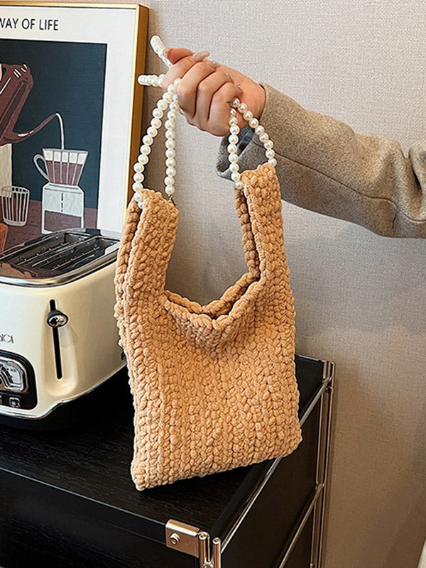Sophisticated Bag with a Clean Classic Look