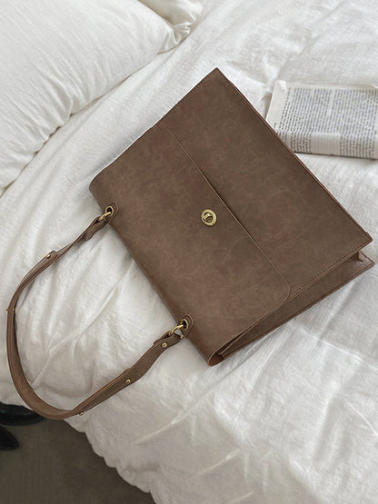 A Vintage Style Bag with Delicate Timeless Details