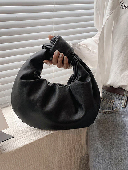 Well Tailored Bag with a Graceful Silhouette