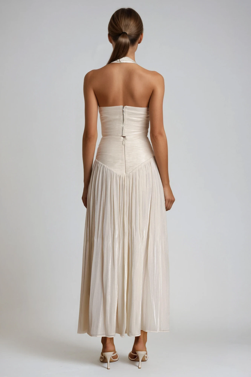 Gracefully Styled Garment for Any Occasion