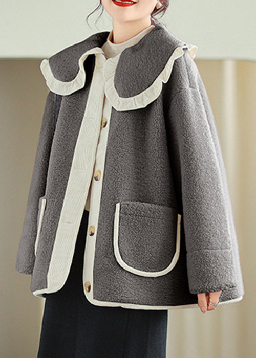 Beautifully Finished Coat in a Timeless Design
