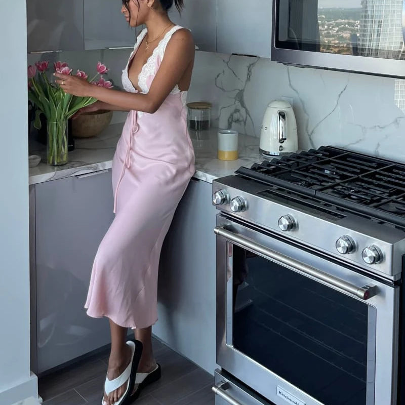Gracefully Styled Dress for Any Occasion