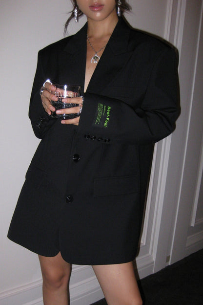 Well Tailored Garment with a Graceful Silhouette
