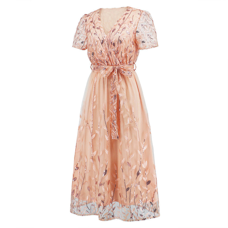 Beautifully Finished Dress in a Timeless Design